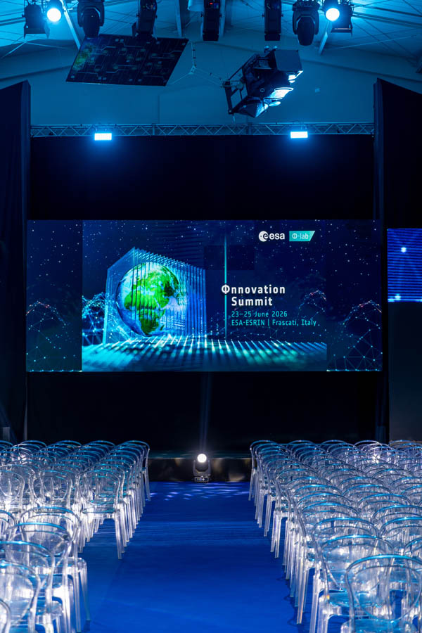 ESA_DAY1_003