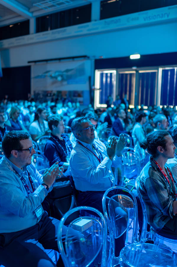 ESA_DAY1_062