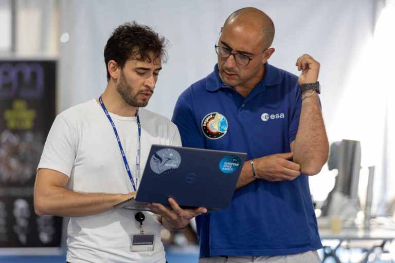 ESA_DAY2_007